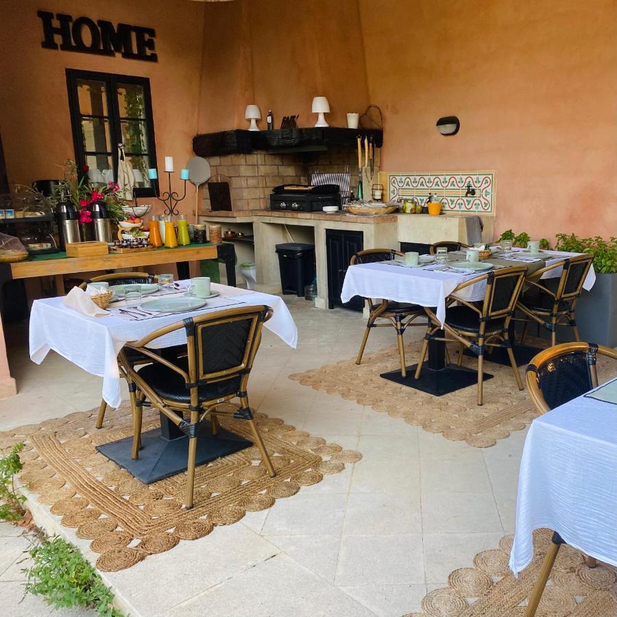 Hestia Bed & Breakfast Robion en Luberon Dış mekan fotoğraf